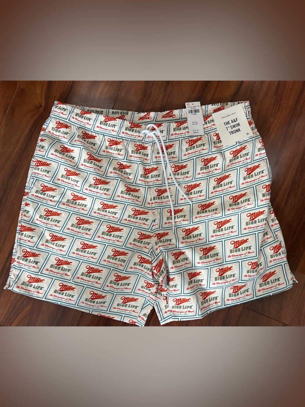 Abercrombie & Fitch - 7” Swim Trunk
